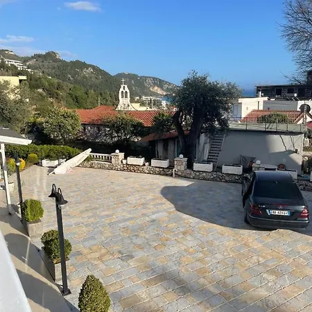 Sofo Ξενοδοχείο Dhërmi