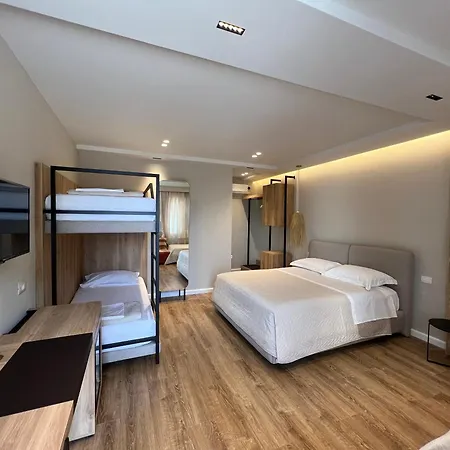 Ξενοδοχείο Sofo 3*